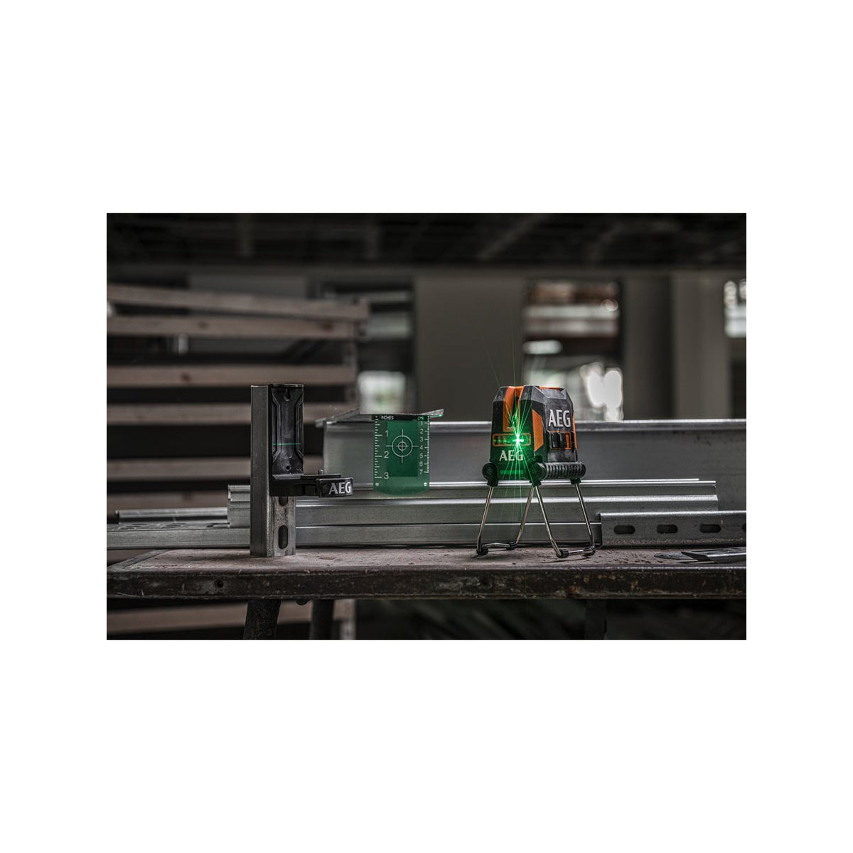  AEG Niveau Laser Croix Vert Avec Point D'aplomb CLG330-K (4935472255)