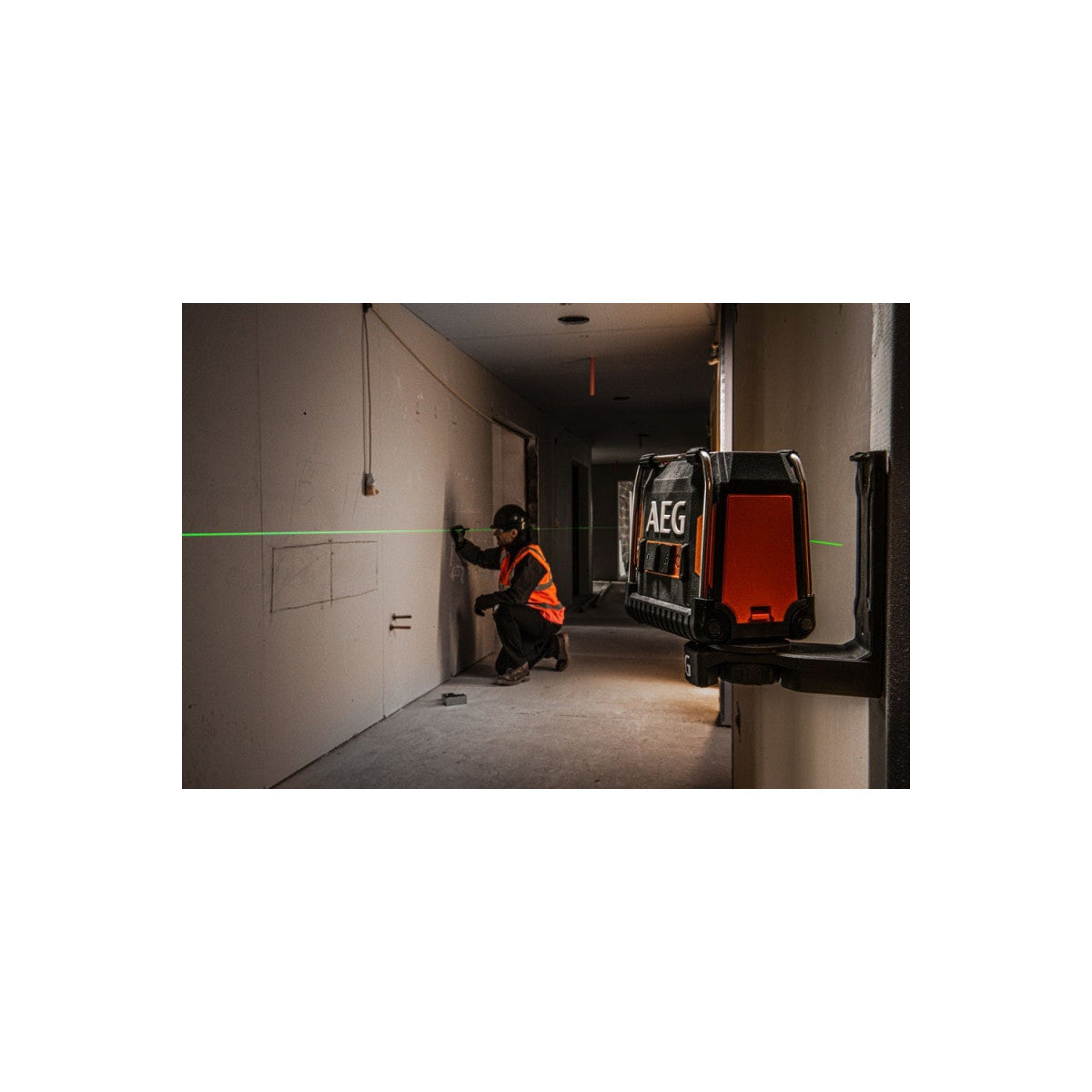  AEG Niveau Laser Croix Vert Avec Point D'aplomb CLG330-K (4935472255)