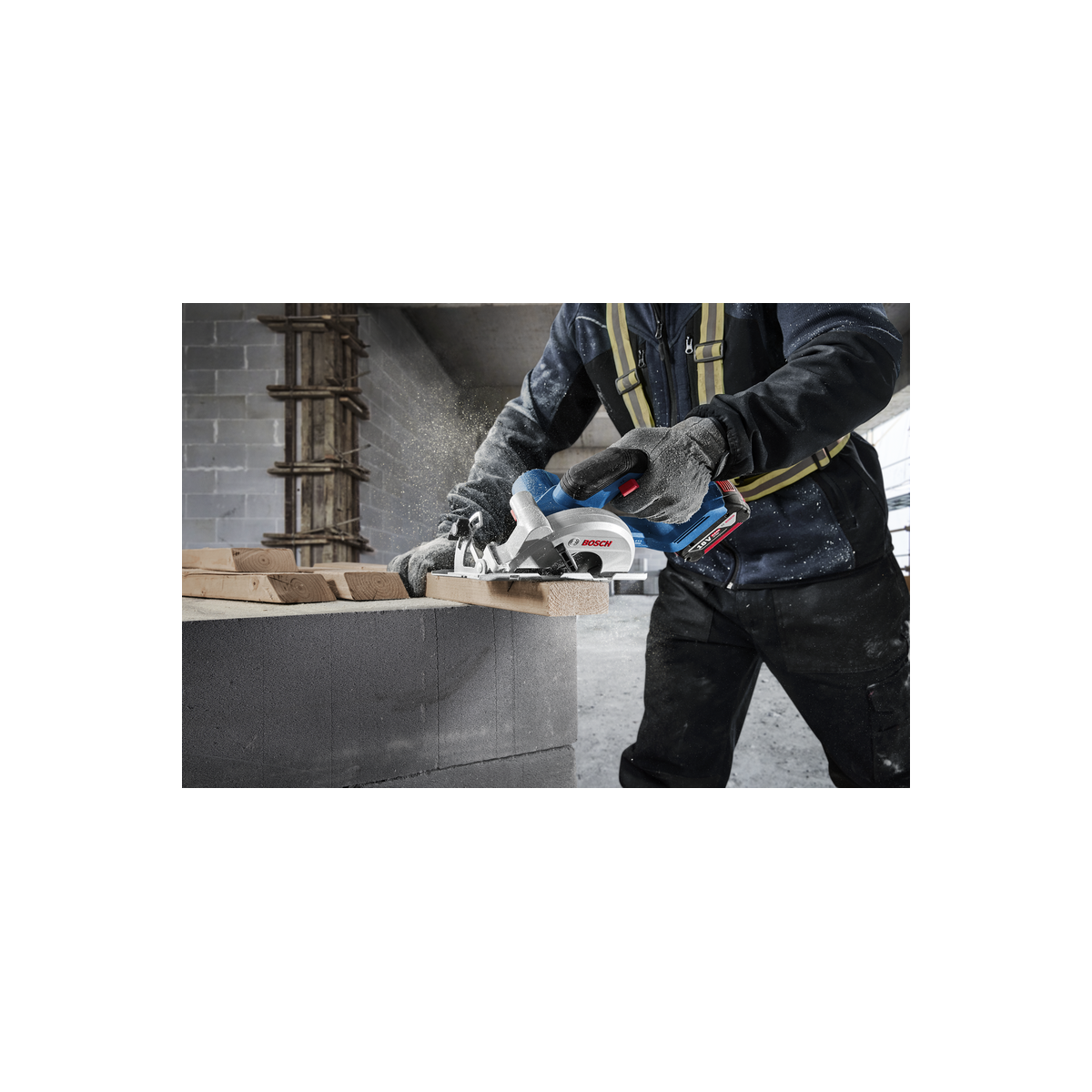  Bosch GKS 18V-51 Professional Scie Circulaire Sans Fil Machine ø140mm (06019M3120)