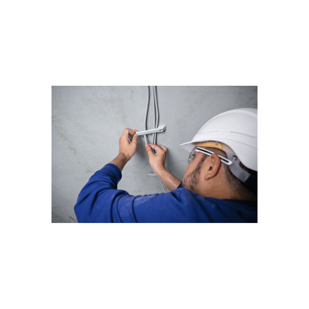  Bosch GNB 18V-40 Cloueur Béton Sans Fil 2x4.0Ah Procore (06019L7005)