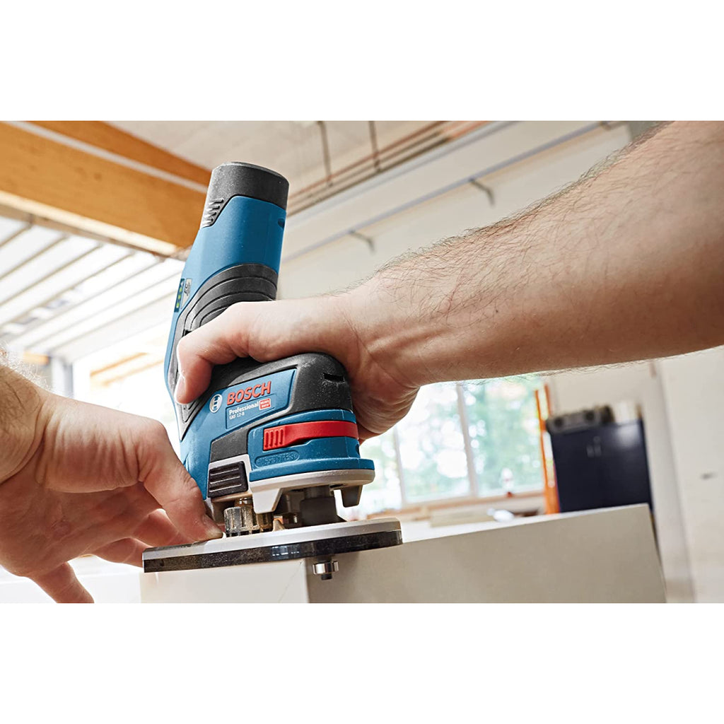  Bosch Kit De 15 Fraises Mixtes ø8 Mm Pour Défonceuse Avec Un Cutter Offert (0615997653)