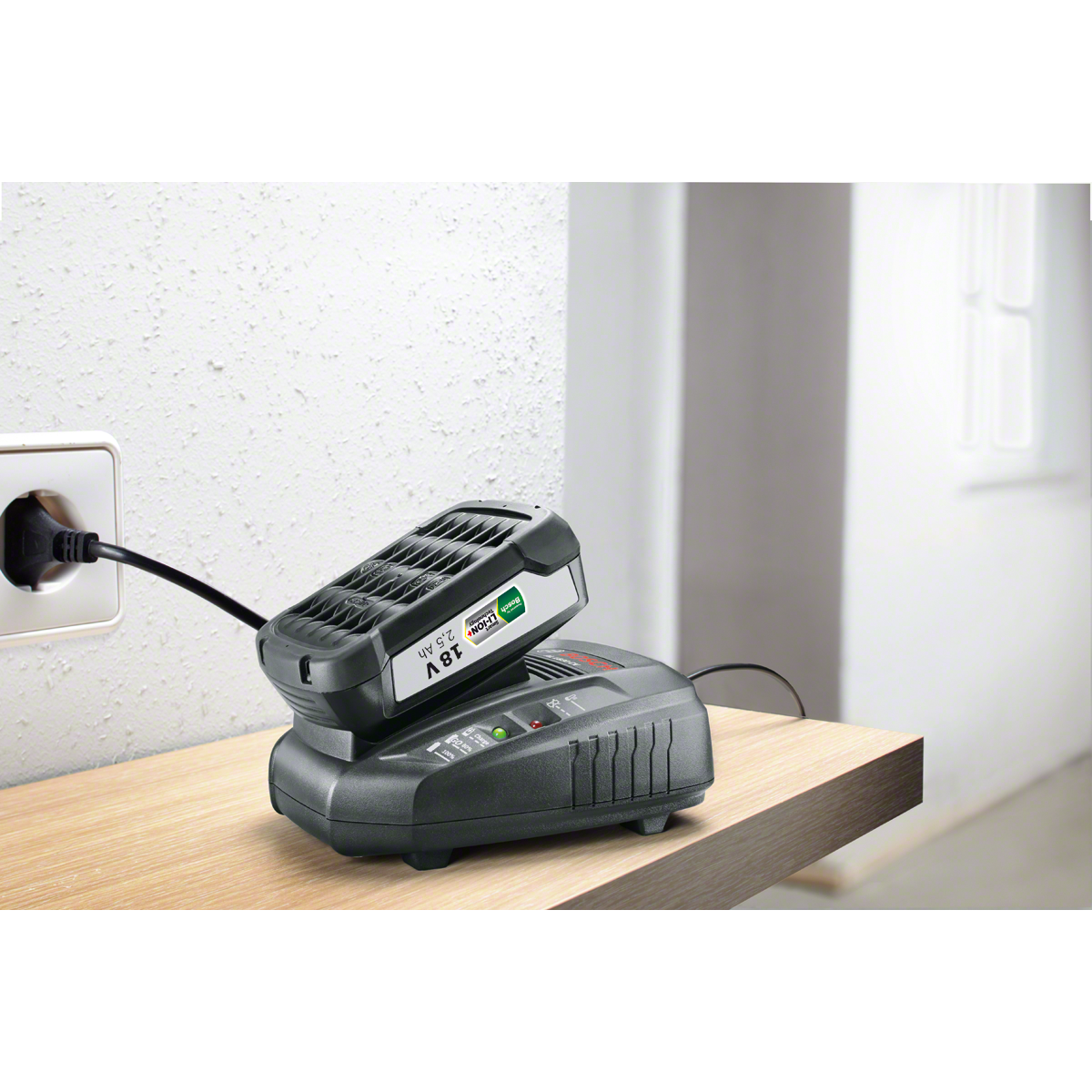  Bosch Starter Set Batterie PBA 18V 1x2.5Ah W-B Avec Chargeur AL1830CV (1600A00K1P)
