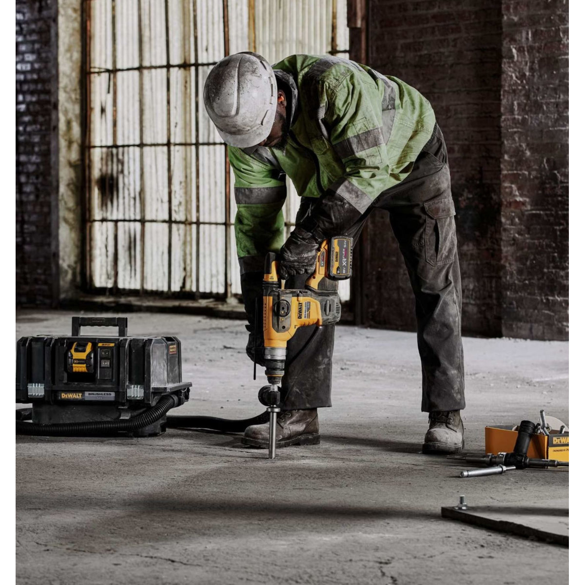  Dewalt DCH416NT-XJ Perforateur, Burineur 54V XR 4.5J Li-ion Brushless Avec Coffret T-STAK (Machine Seule)
