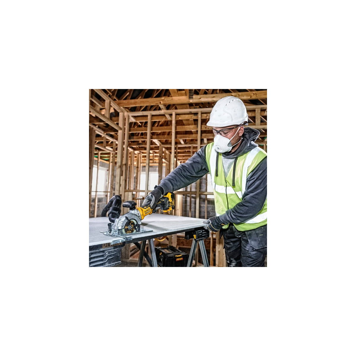  DeWalt DCS571N-XJ Scie Circulaire Sans Fil 18V 115mm (Machine Seule)