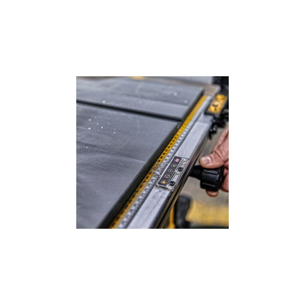  Dewalt DWE7492-QS Scie Sur Table ø250mm 2000W