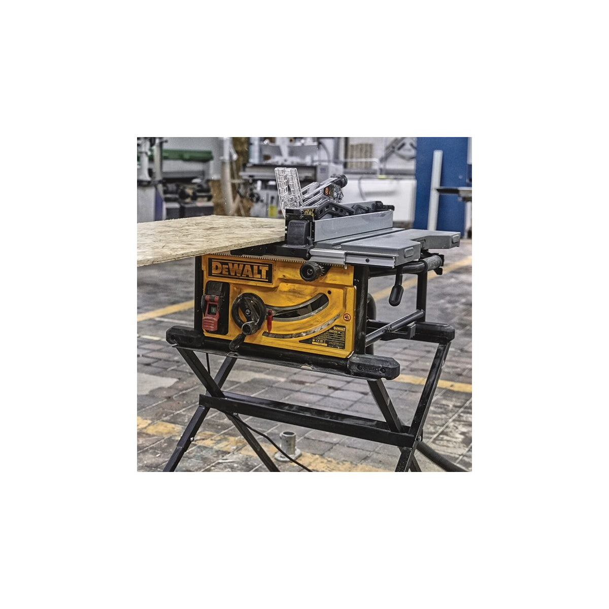  Dewalt DWE7492-QS Scie Sur Table ø250mm 2000W