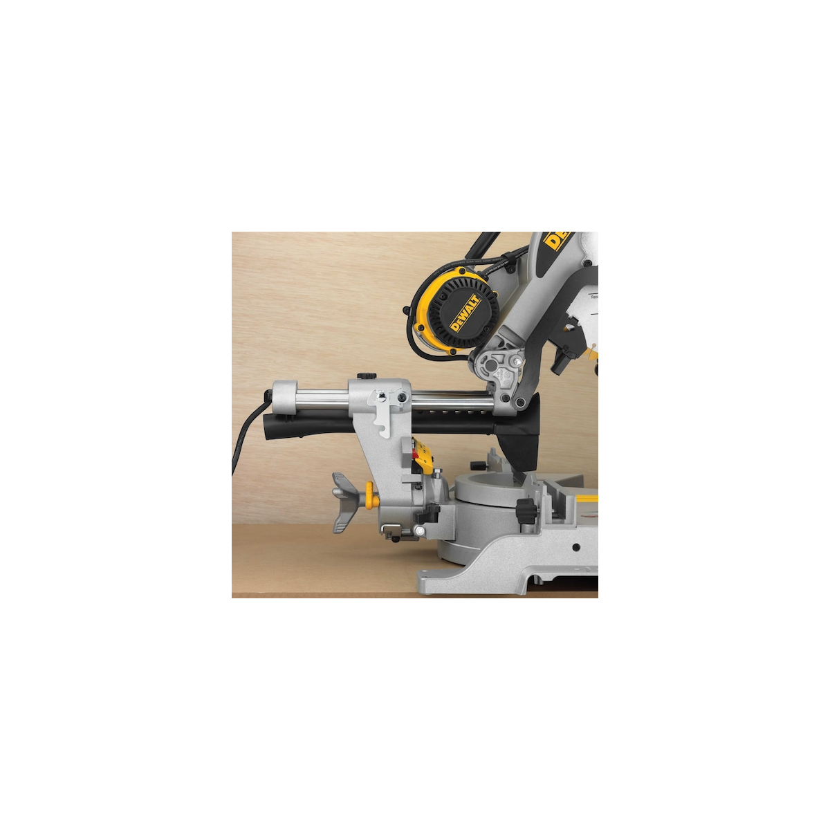  DeWalt DWS780-QS Scie à Onglets Radiale ø305mm 1675W