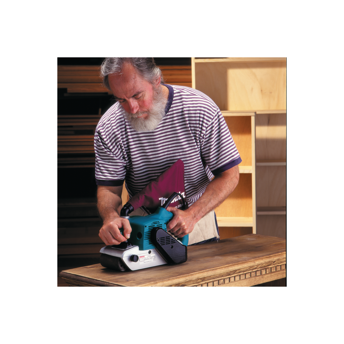  Makita 9403J Ponceuse à Bande 1200W 100x610mm Avec Coffret Mak-Pac