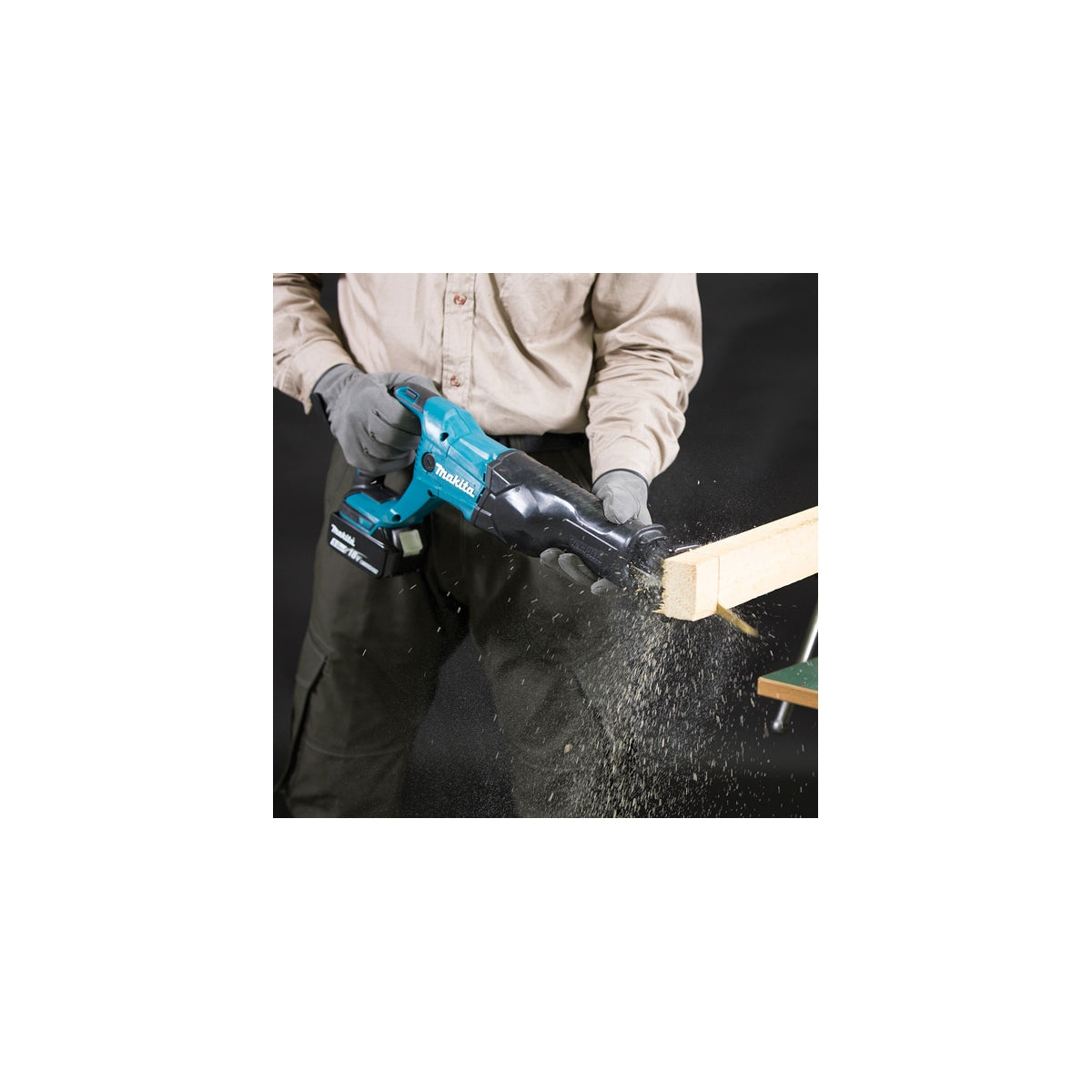  Makita DJR186Z Scie Sabre 18V Li-Ion (Machine Seule)