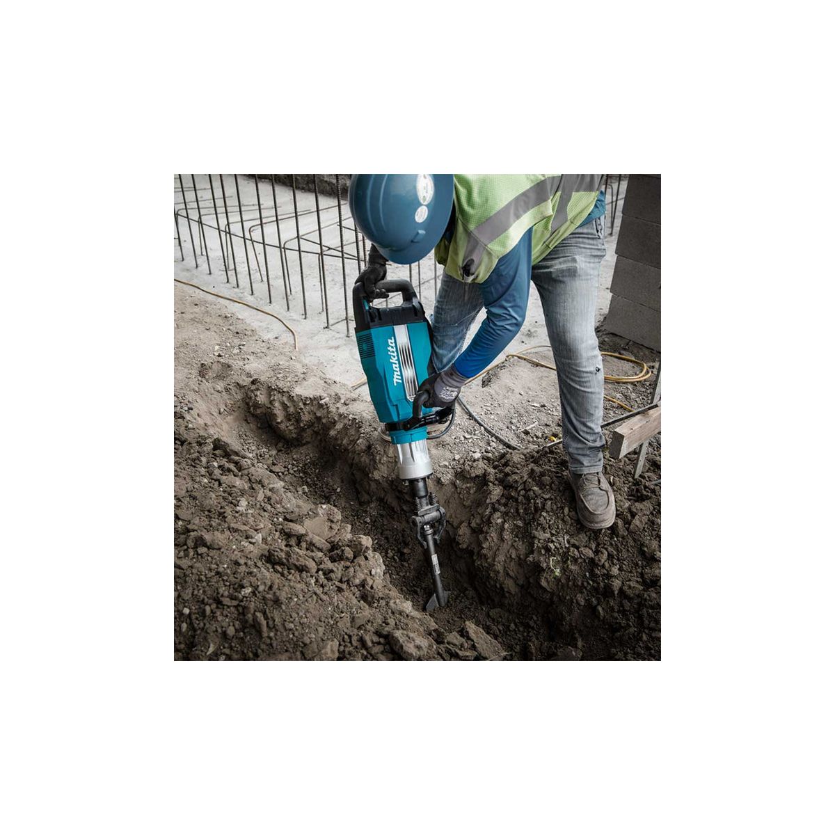  Makita HM1502 Marteau-piqueur 49,1J Hexa 28,6mm 1850W Avec Coffret De Transport