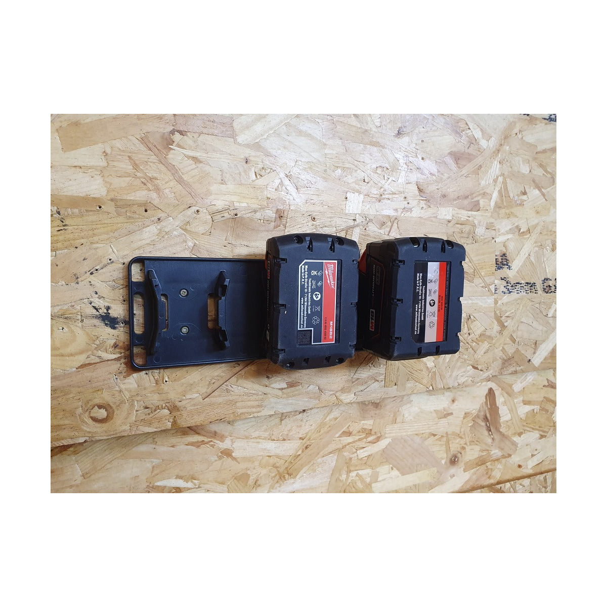  StealthMounts Supports De Batteries Milwaukee 18V M18 BD-MW18-1