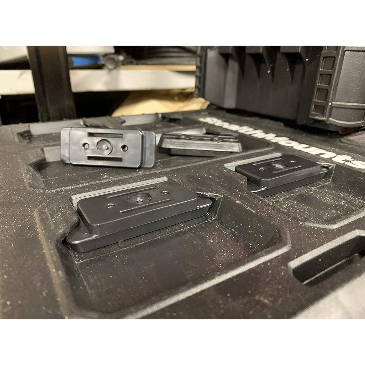  StealthMounts Supports De Fixations Packout Milwaukee 8-pack ROUGE PAC-F-02-8