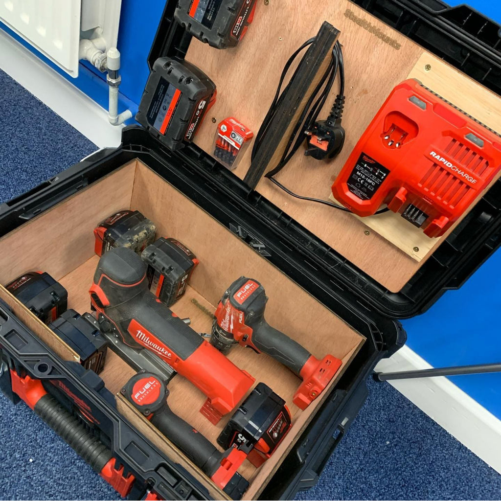  StealthMounts Supports De Machines Milwaukee 18v 4-pack ROUGE TM-MW18-RED-4