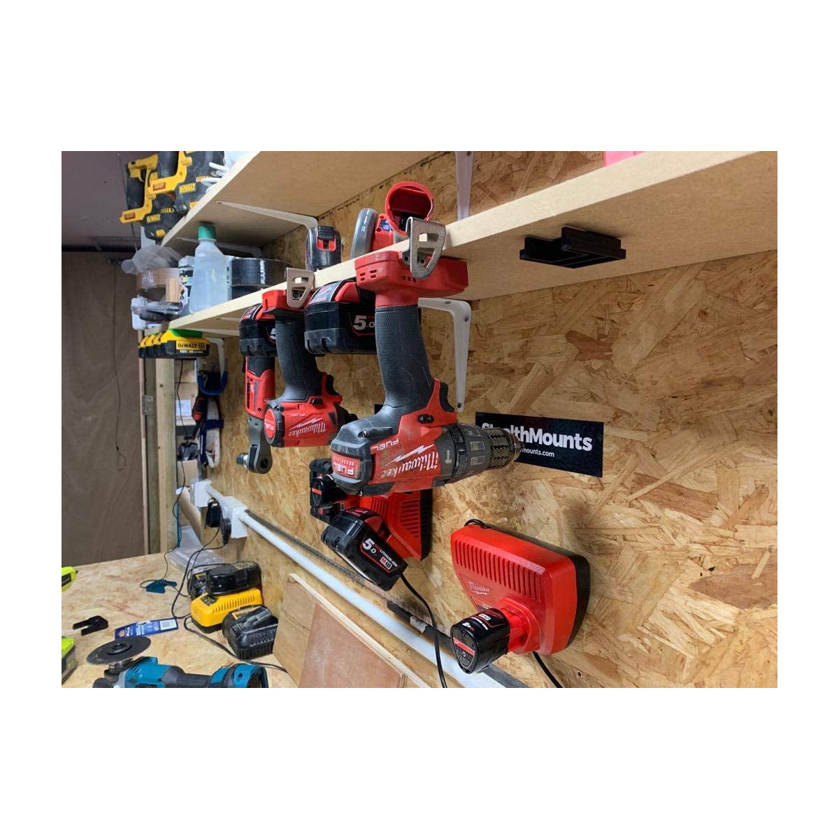 StealthMounts Supports De Machines Milwaukee 18v 4-pack ROUGE TM-MW18-RED-4