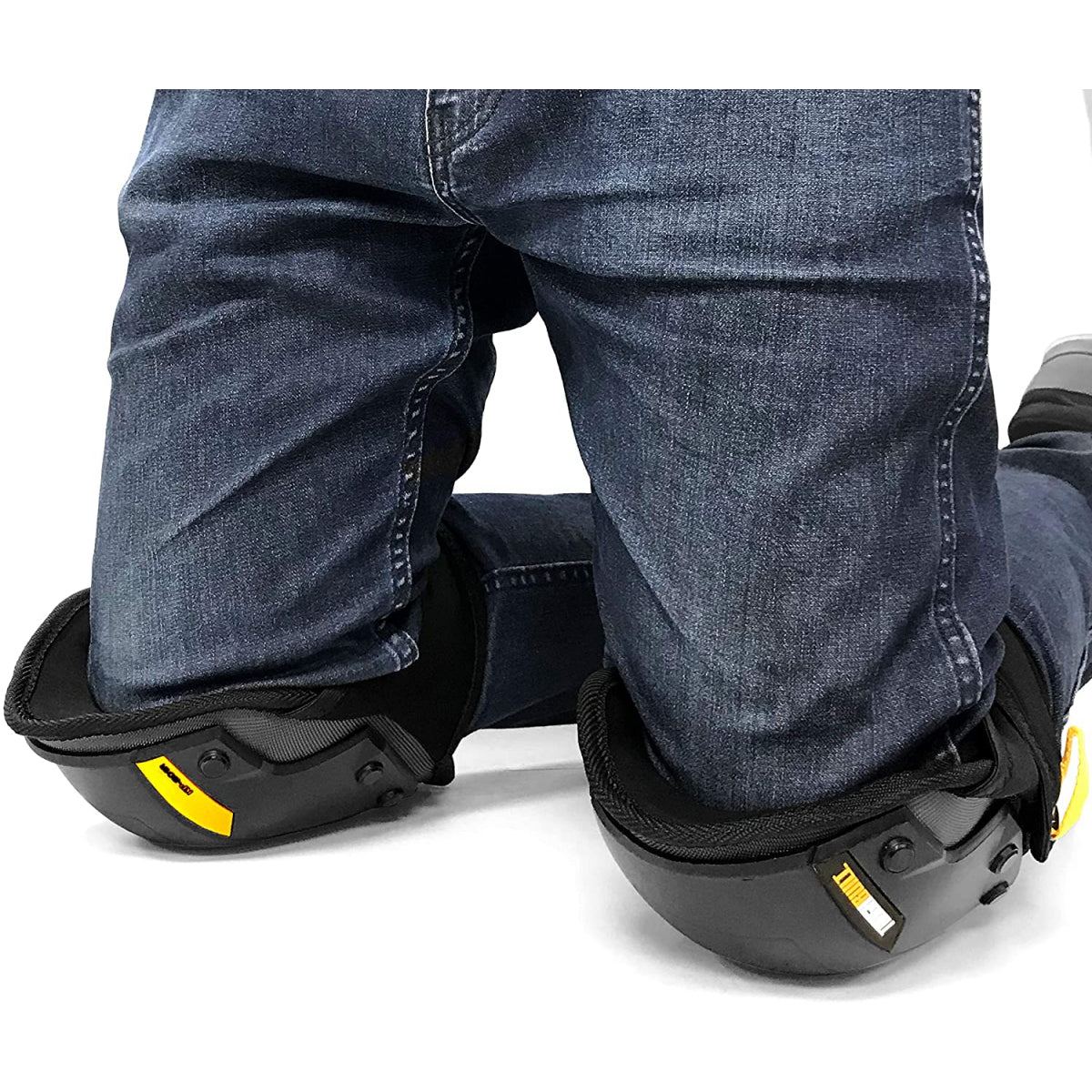  ToughBuilt Genouillères à Bascule Mousse FoamFit à Coque Rigide TB-KP-201R