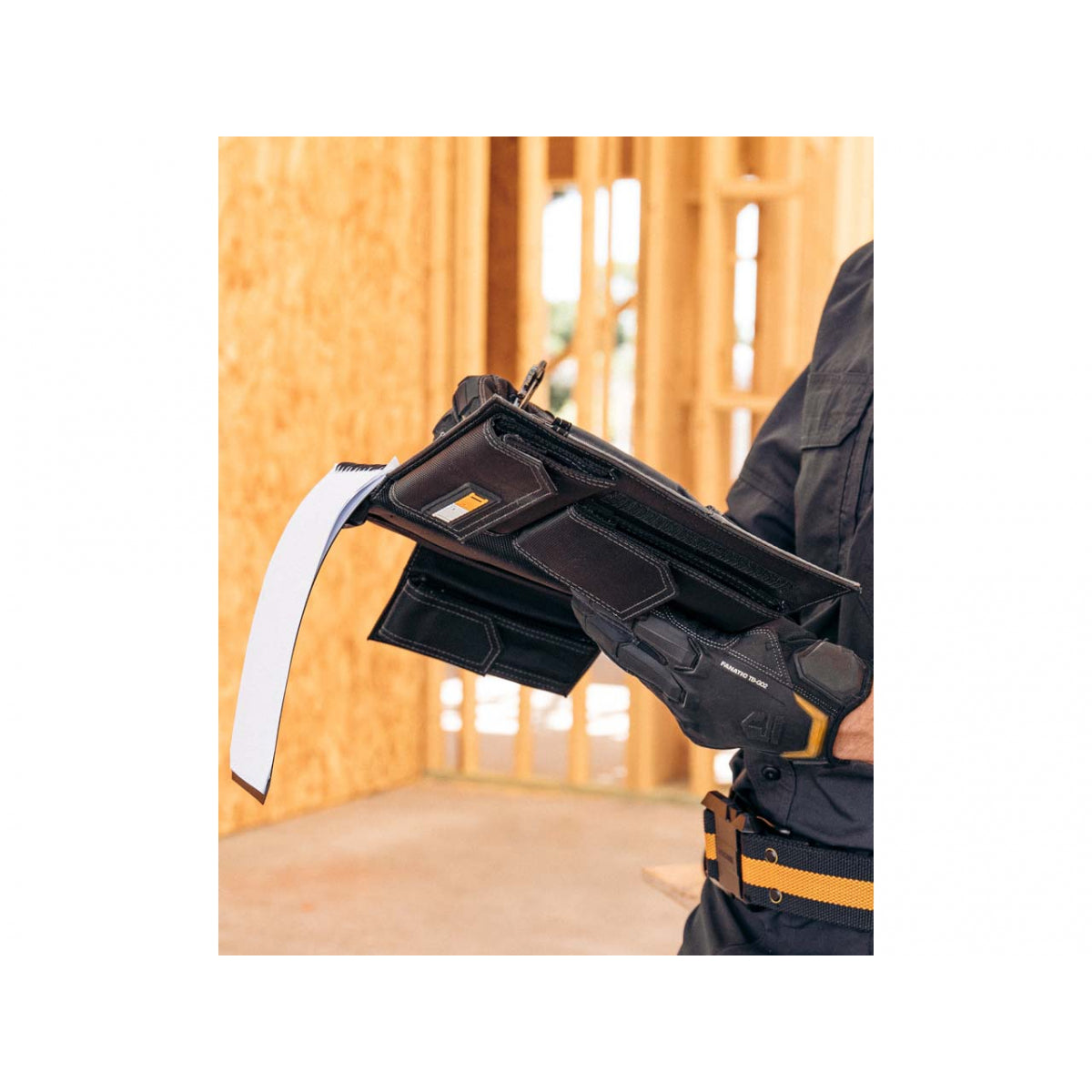  Toughbuilt Organiseur Et Bloc-notes Quadrillé L (Large) TB-56-L-C
